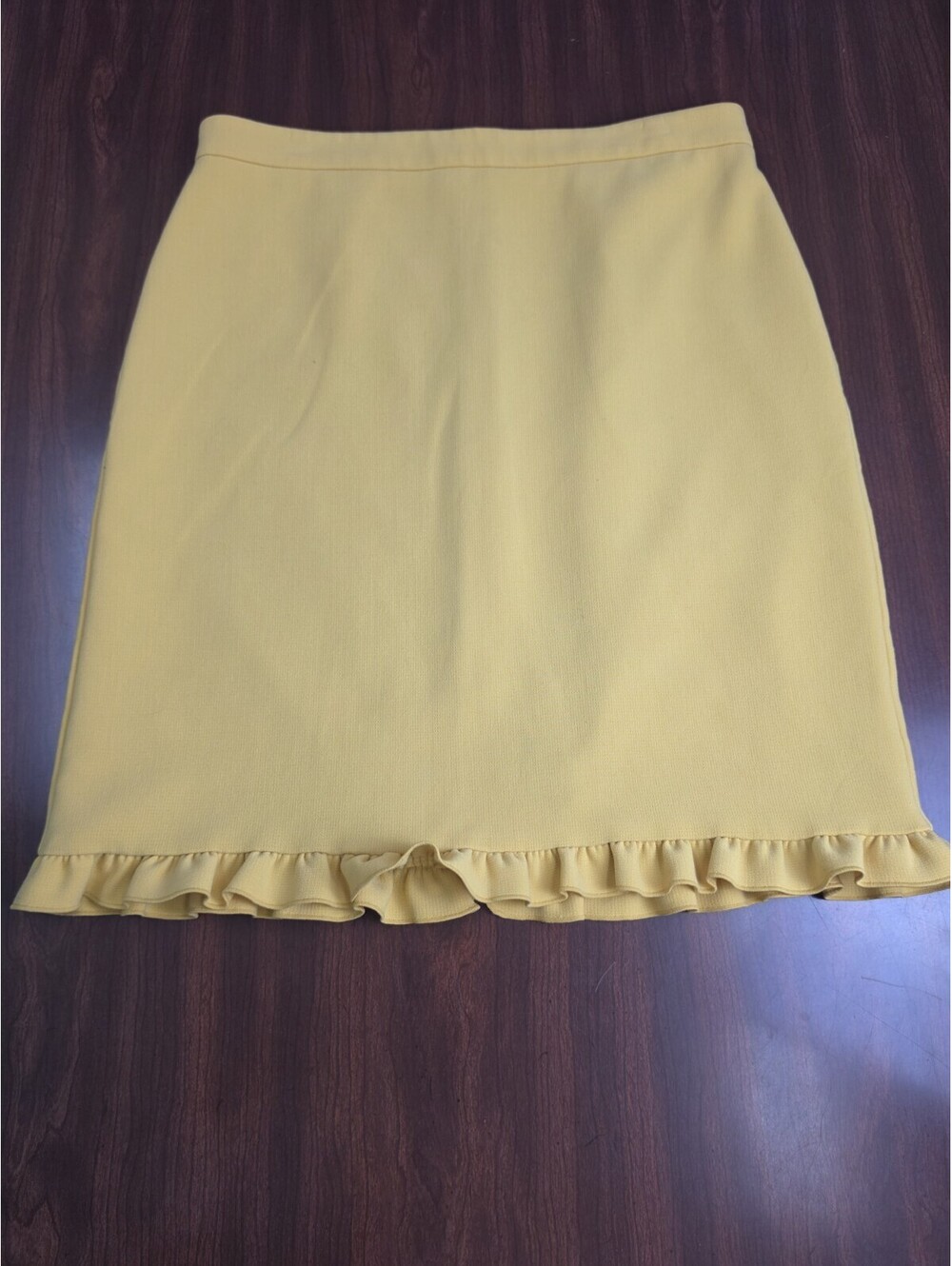 Ann Taylor Petite Yellow Ruffle Hem Pencil Skirt Size 10P Business Casual Career